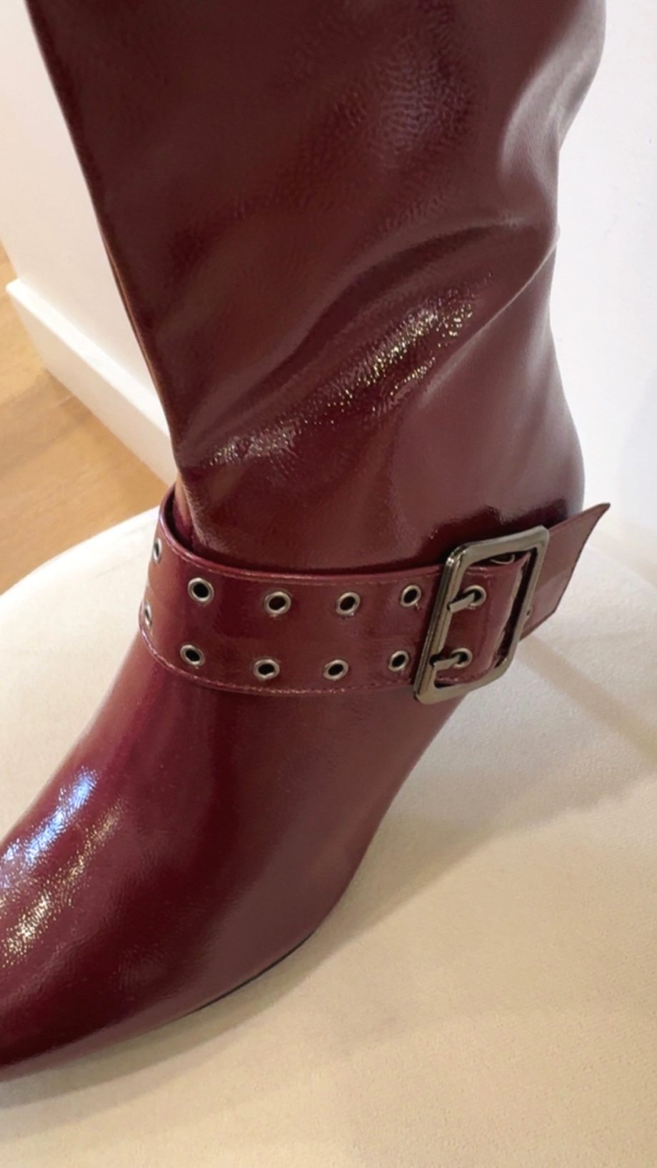 Bota Burdeos Hebilla