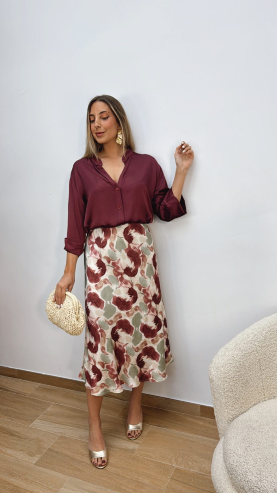 Falda Satinada Estampada Burdeos