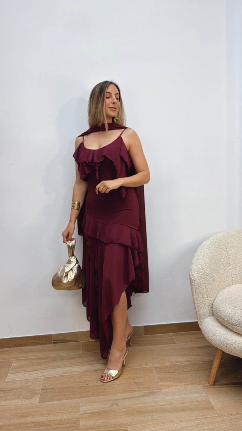 Vestido Burdeos Pico