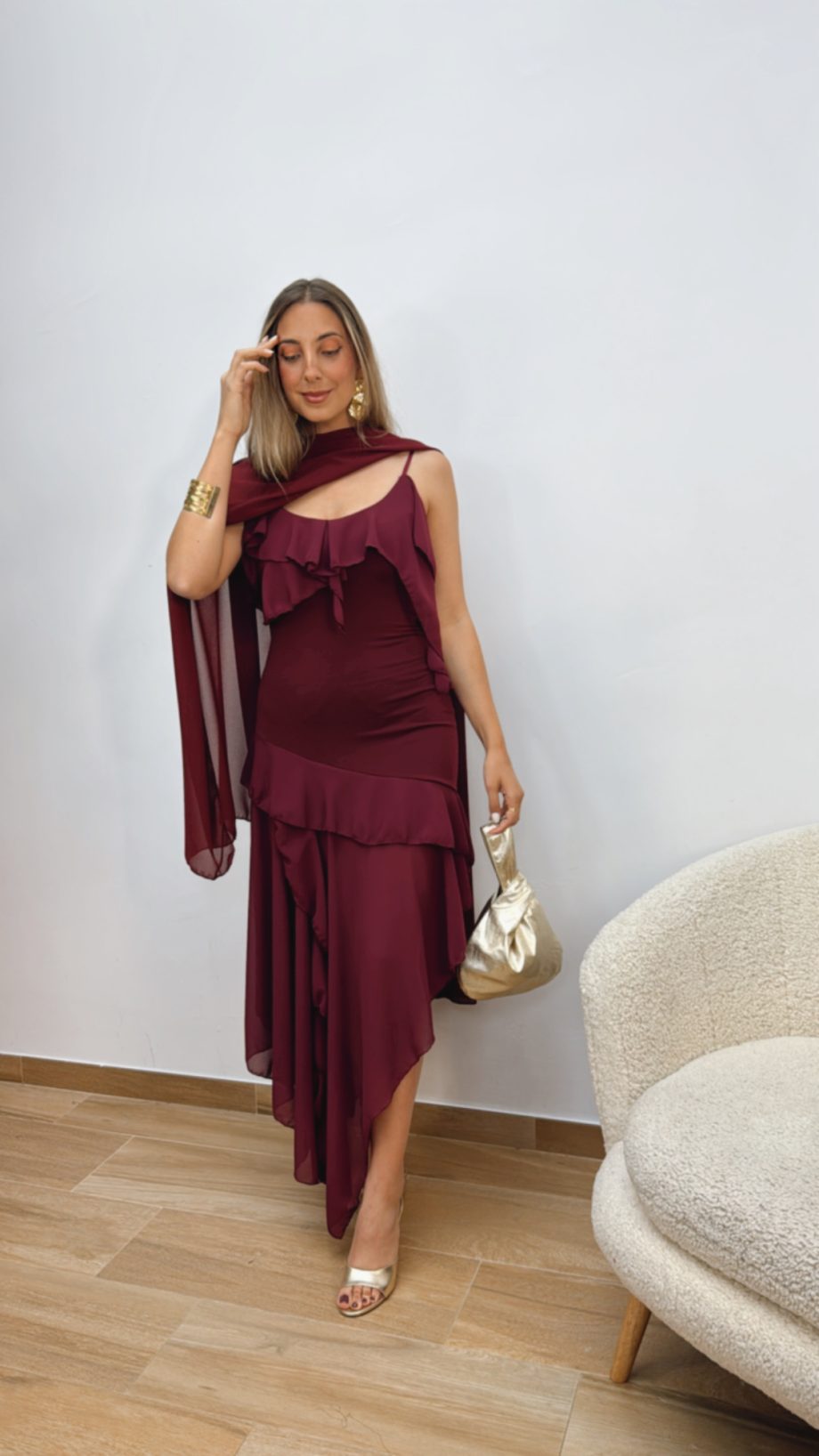 Vestido Burdeos Pico