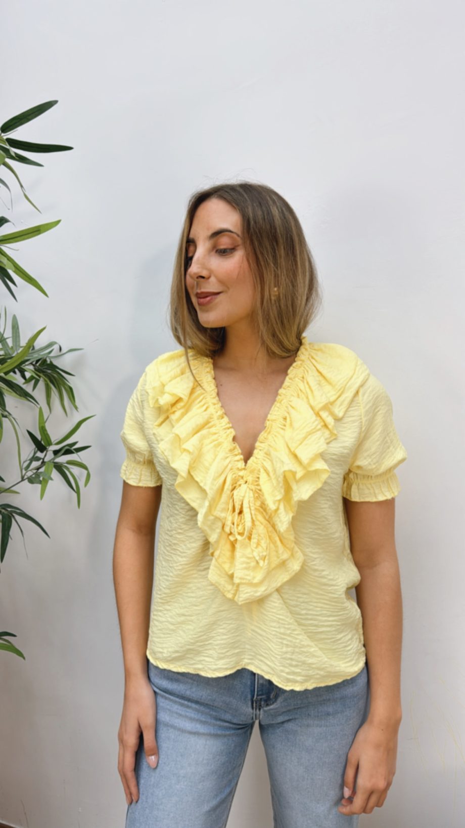 Blusa Doble Volante Amarilla