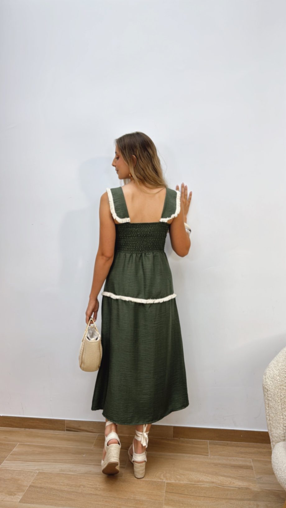 Vestido Fabiola Liso Caqui