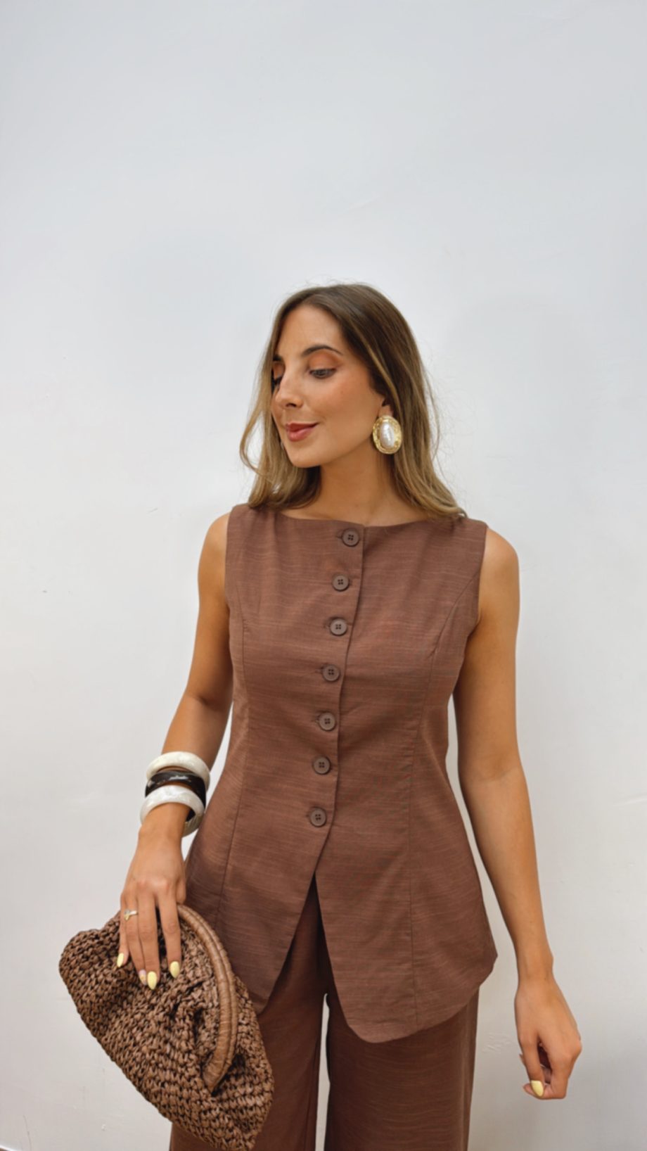 Conjunto Chaleco Entallado Chocolate