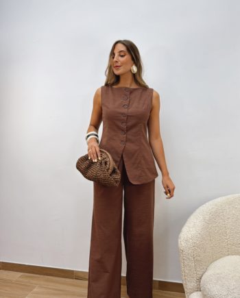 Conjunto Chaleco Entallado Chocolate