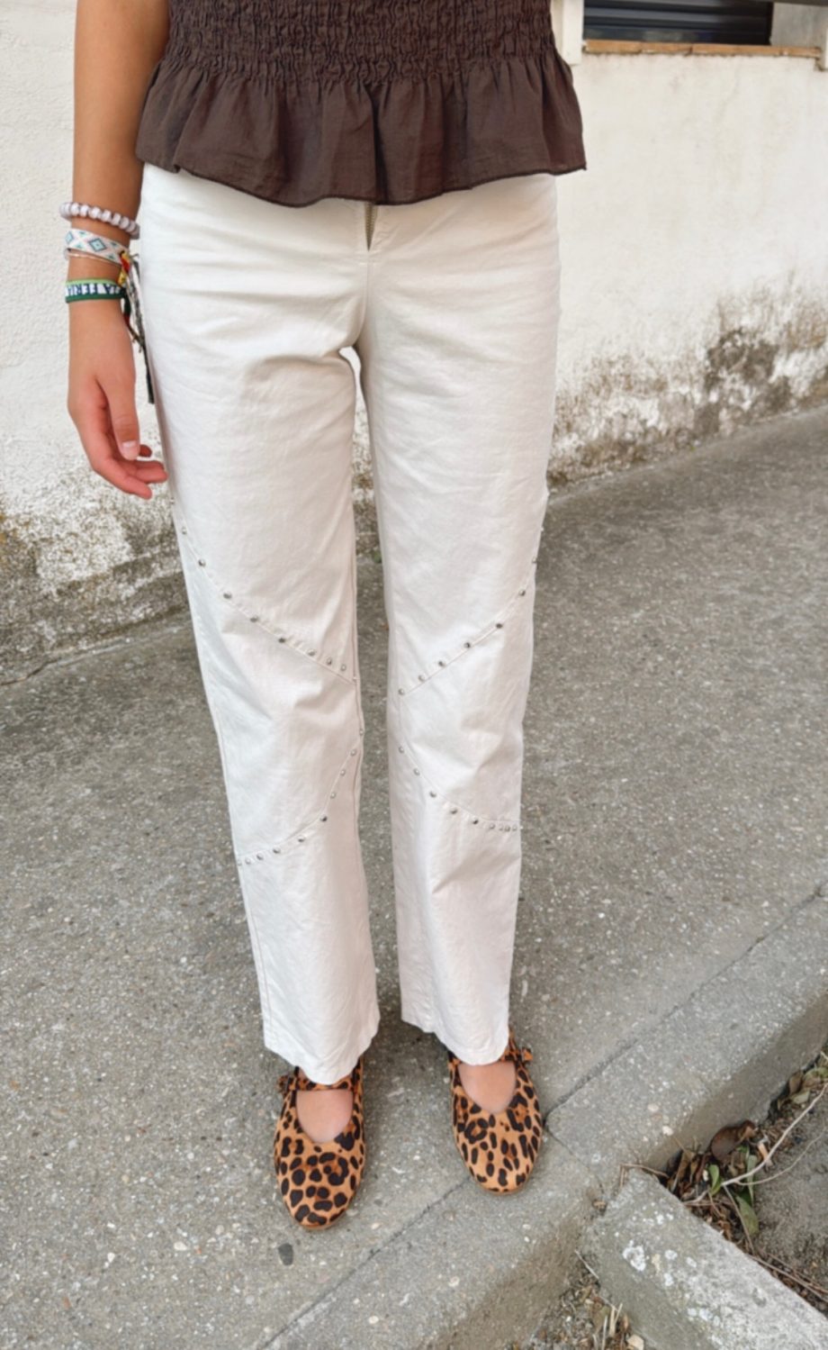 Pantalón Tachuelas Beige