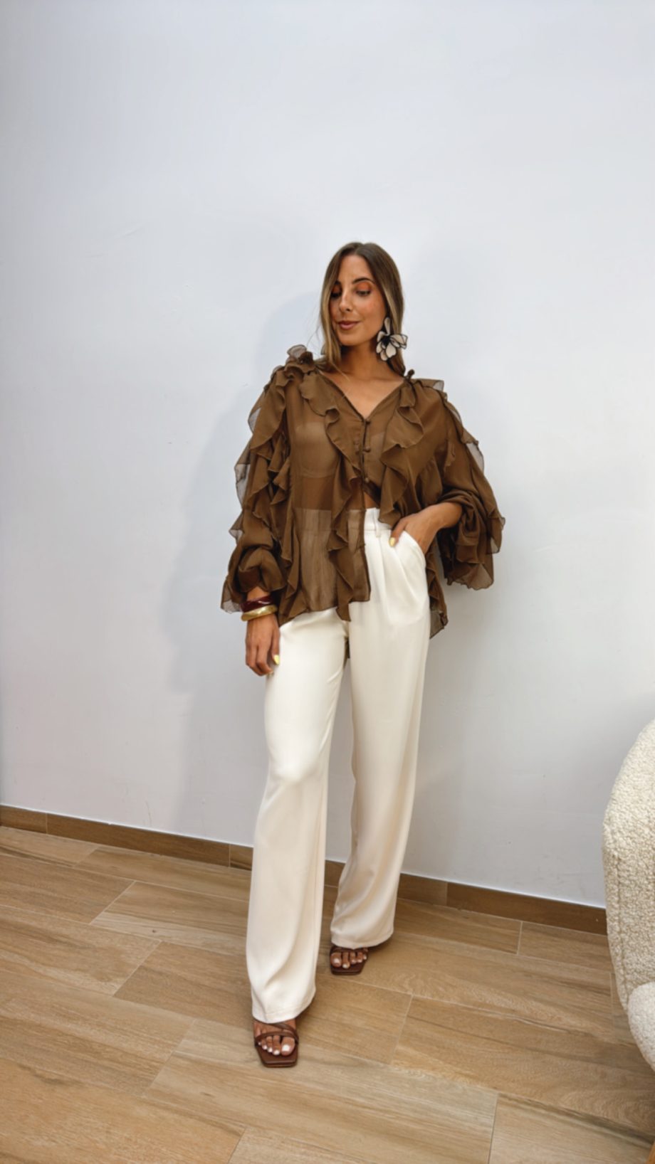 Blusa Volante Café