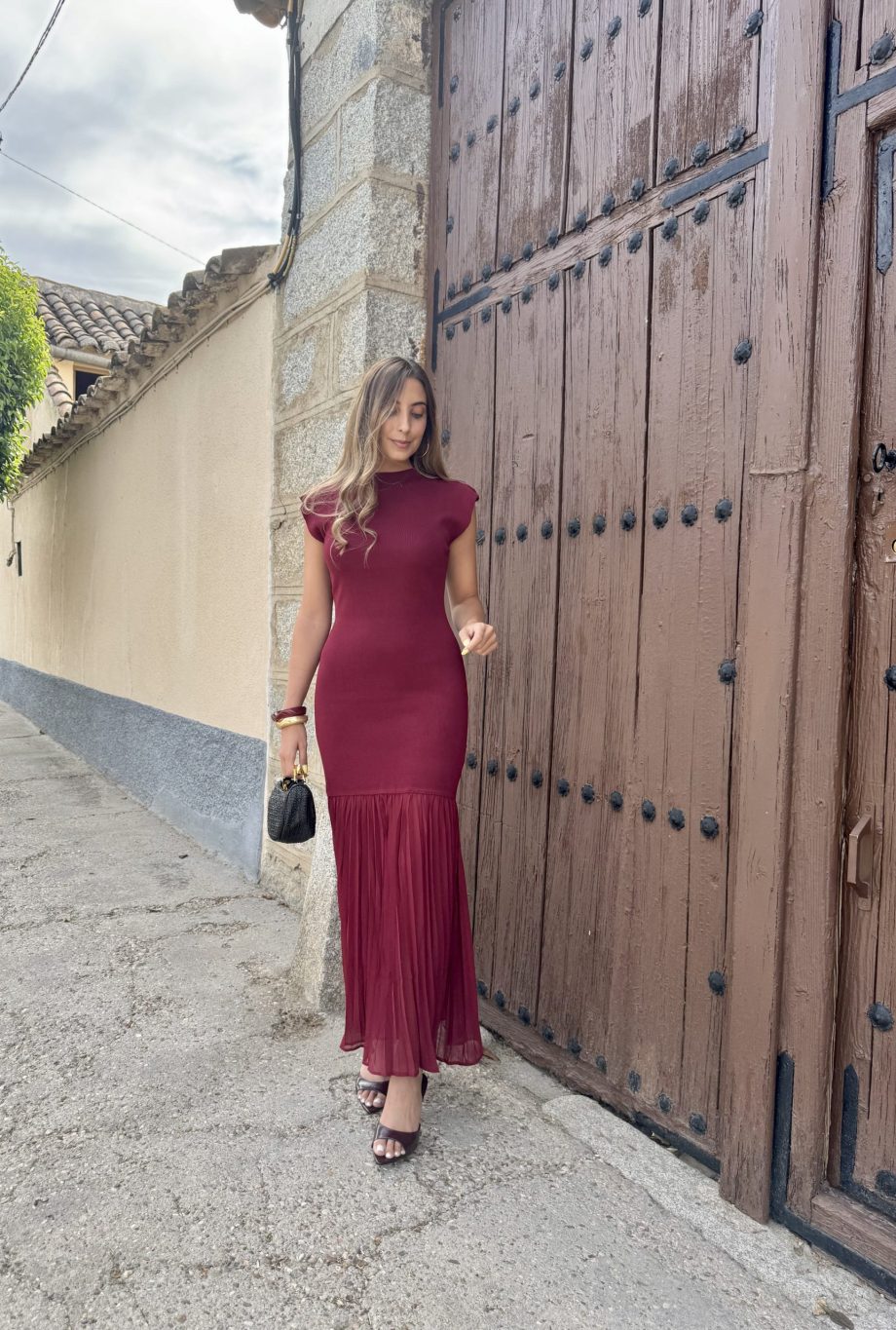 Vestido Combinado Plisado Burdeos