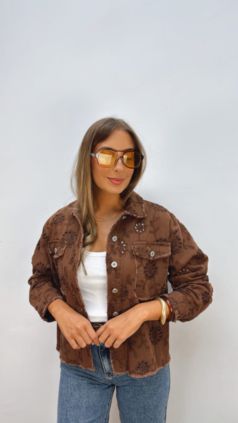 Sobrecamisa Perforada Chocolate