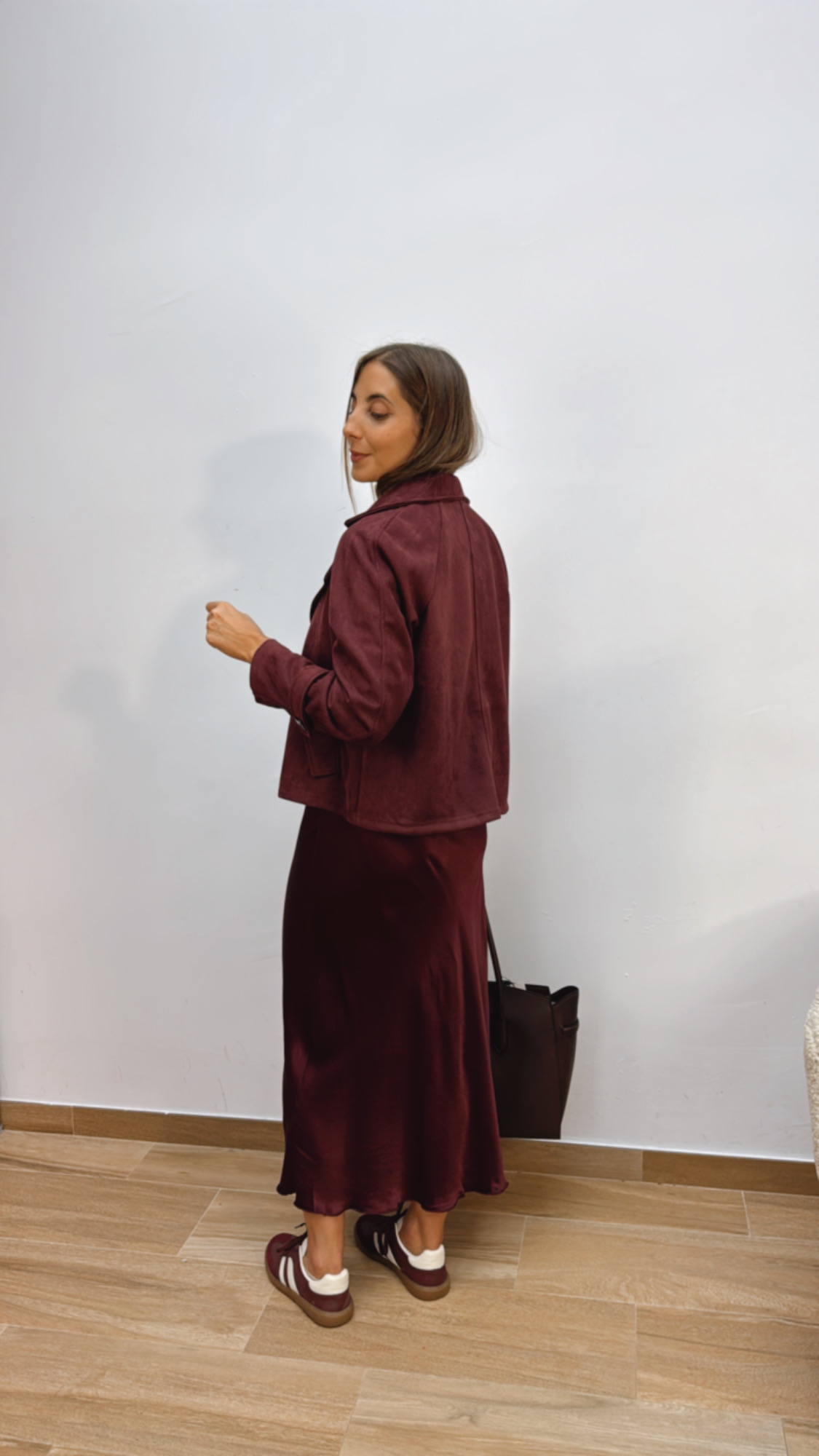 Falda Satinada Burdeos