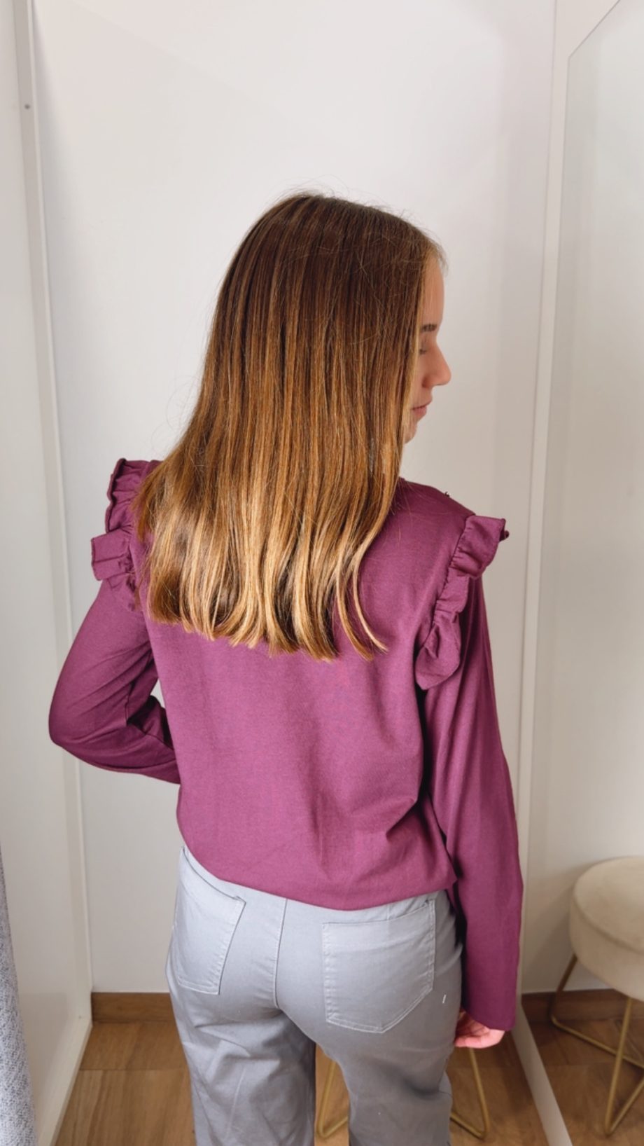 Camiseta Tachas Volante Burdeos