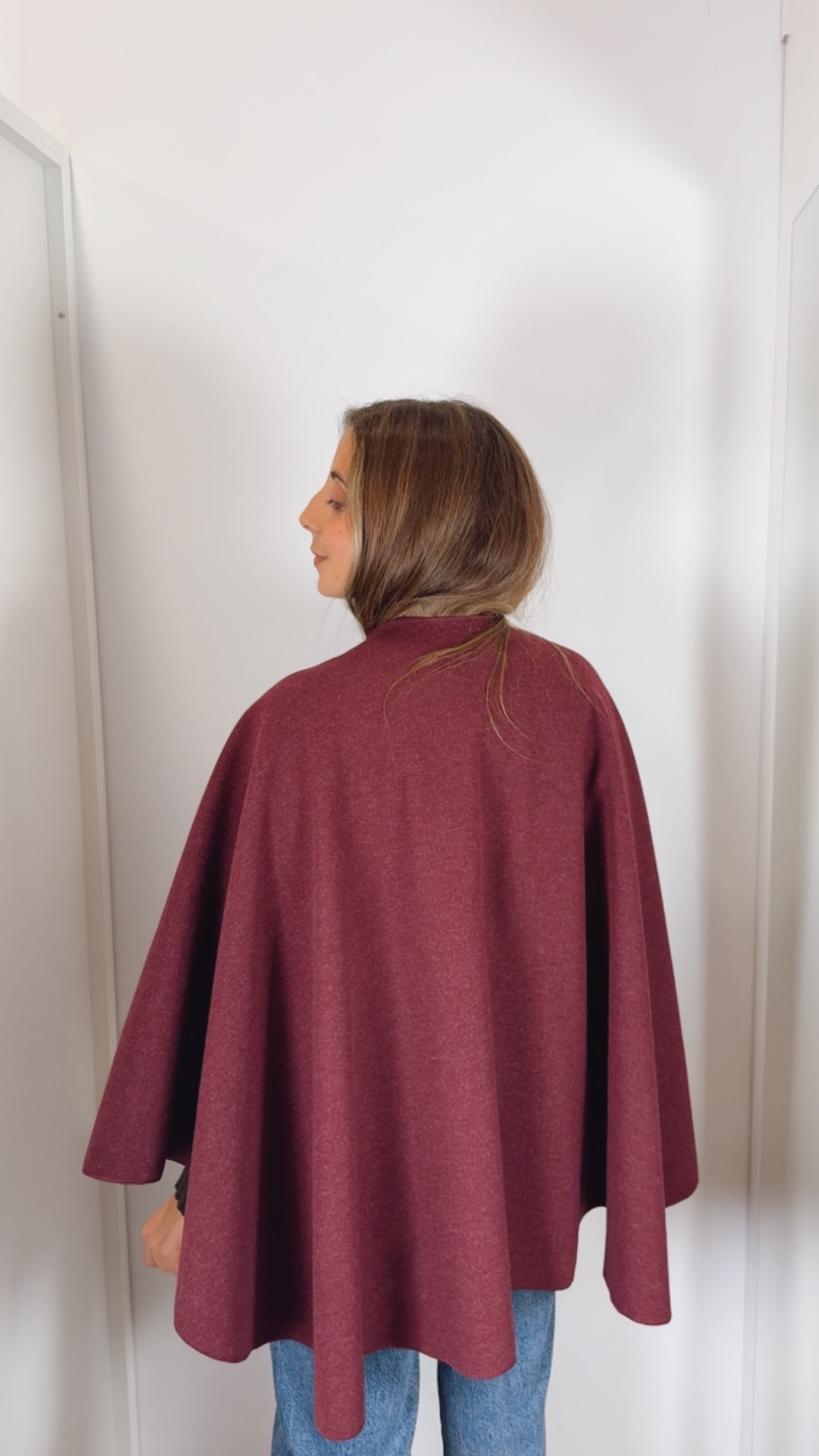 Capa Cruzada Burdeos