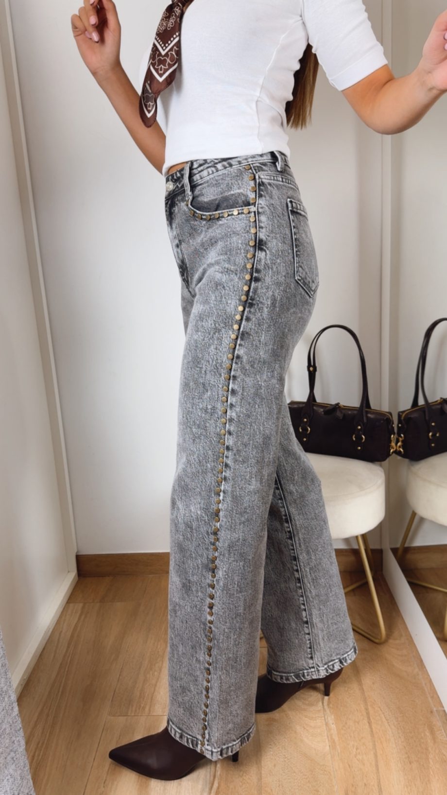 Jeans Tachas Gris