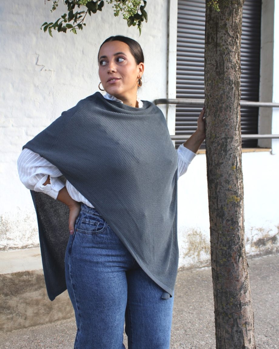 Capa Gris