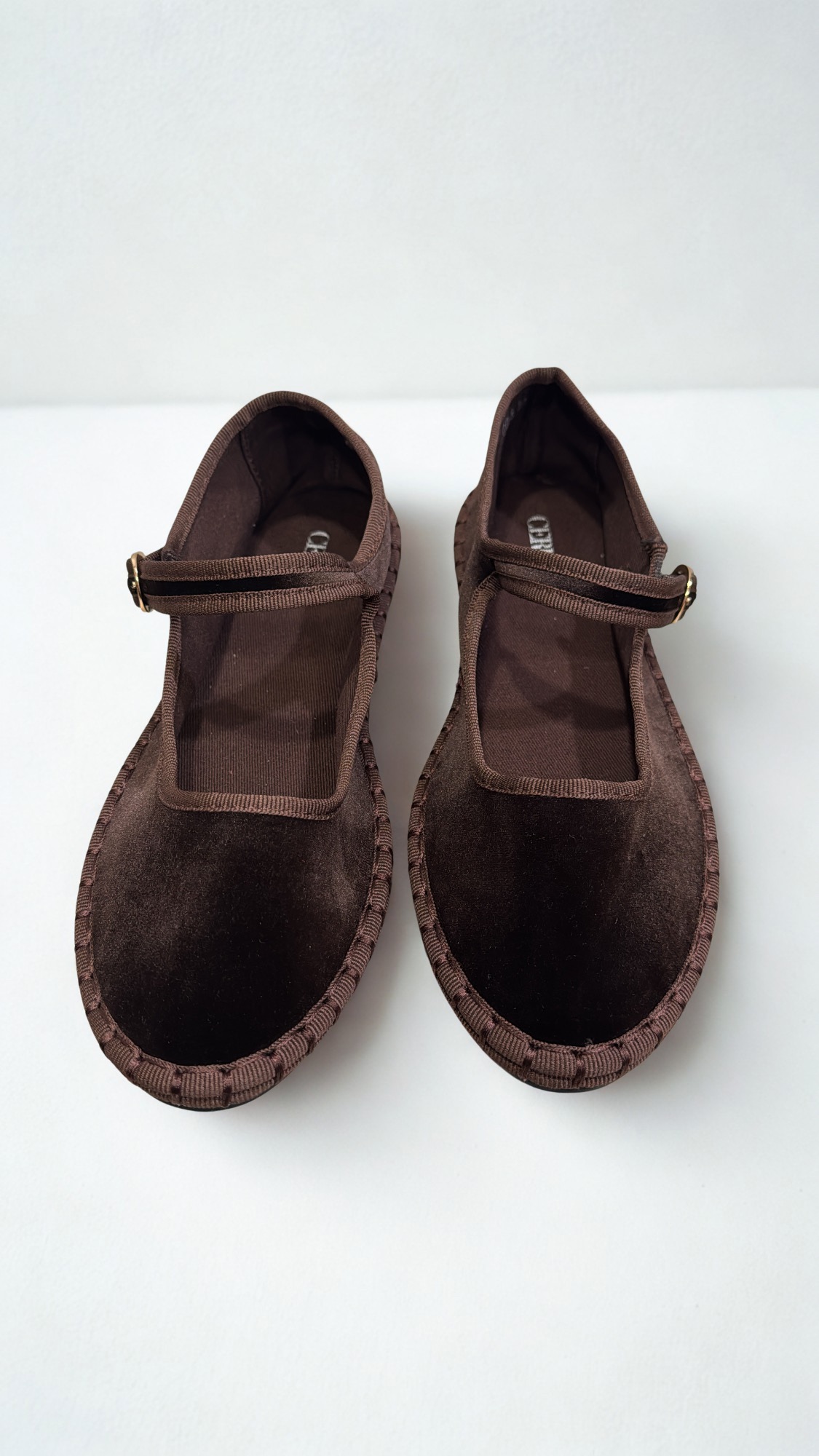 Bailarina Chocolate Terciopelo