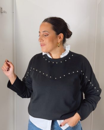 Sudadera Tachas Negra