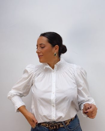 Blusa Cuello Blanca