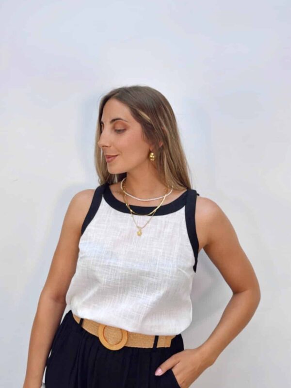 Blusa Sin Mangas Contraste Negro