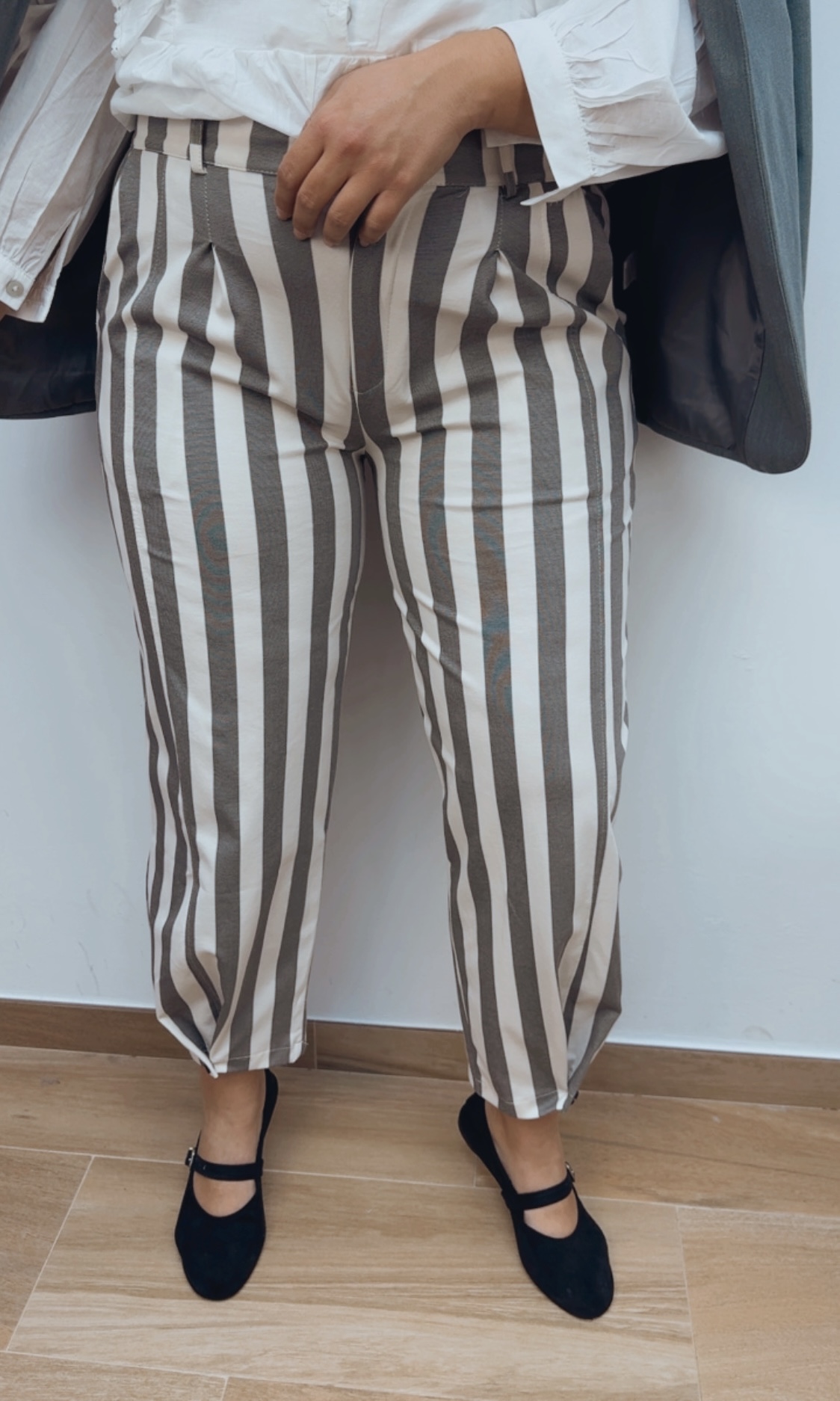 Pantalón Rayas Gris & Crudo