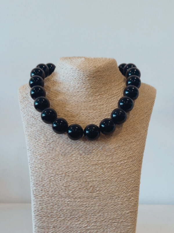 Collar Bolas Negro