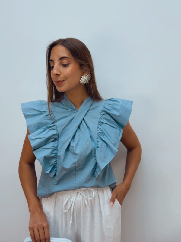 Blusa Volante Cuello Cruzado Azul