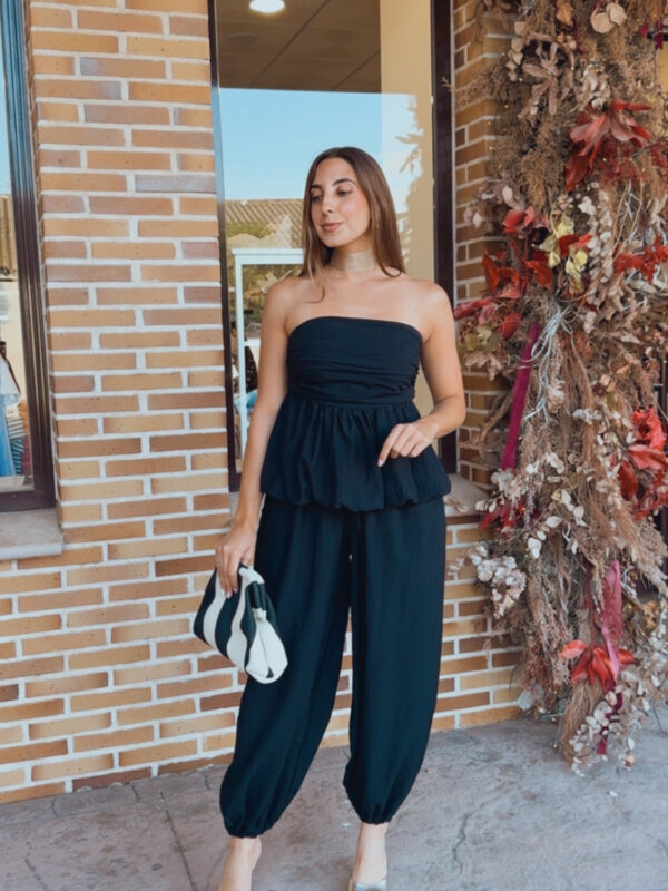 Conjunto Bombacho Negro
