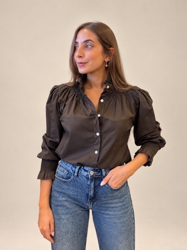 Blusa Cuello Subido Chocolate