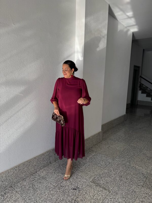 Vestido Gasa Volante Vino