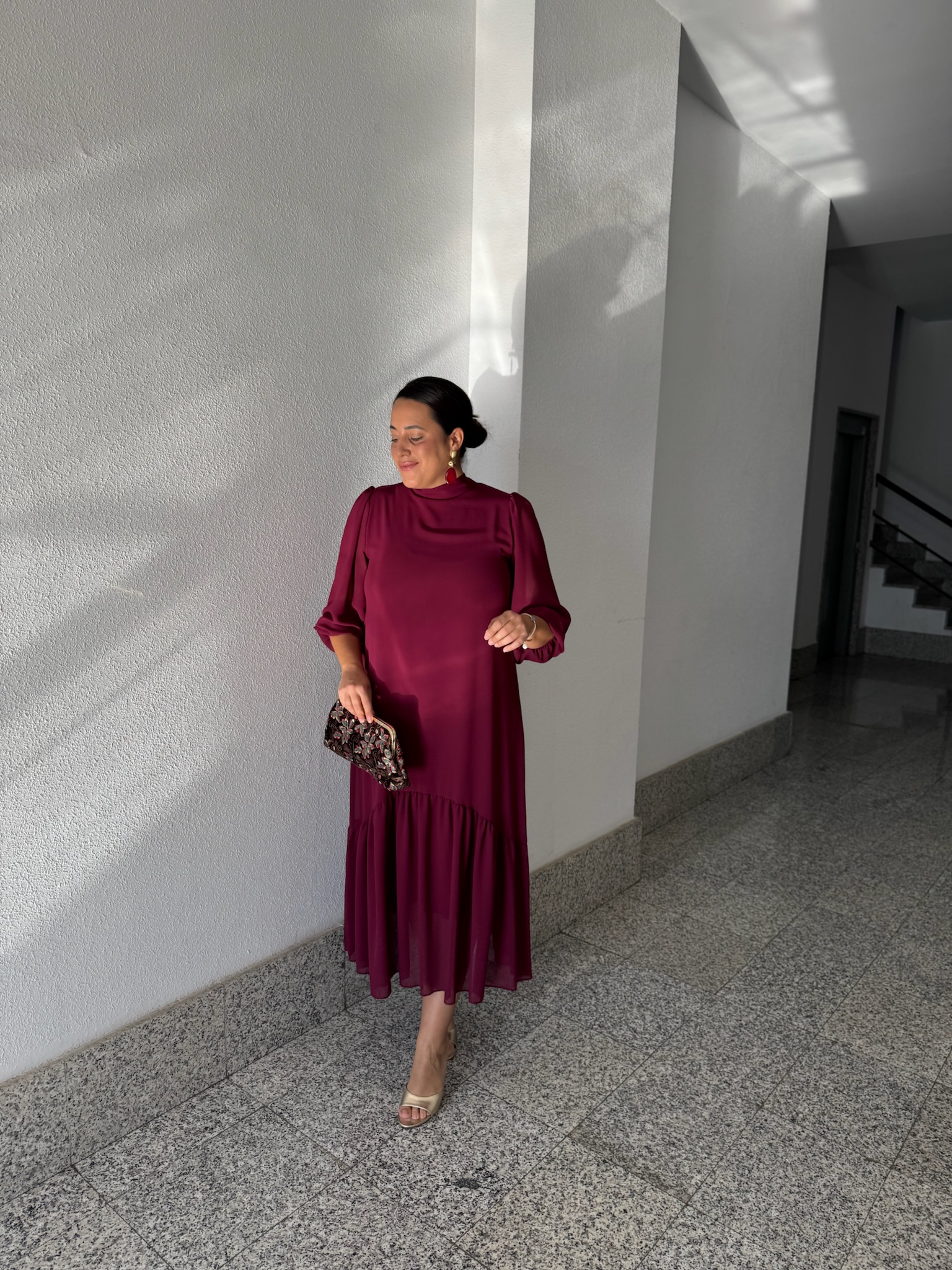 Vestido Gasa Volante Vino